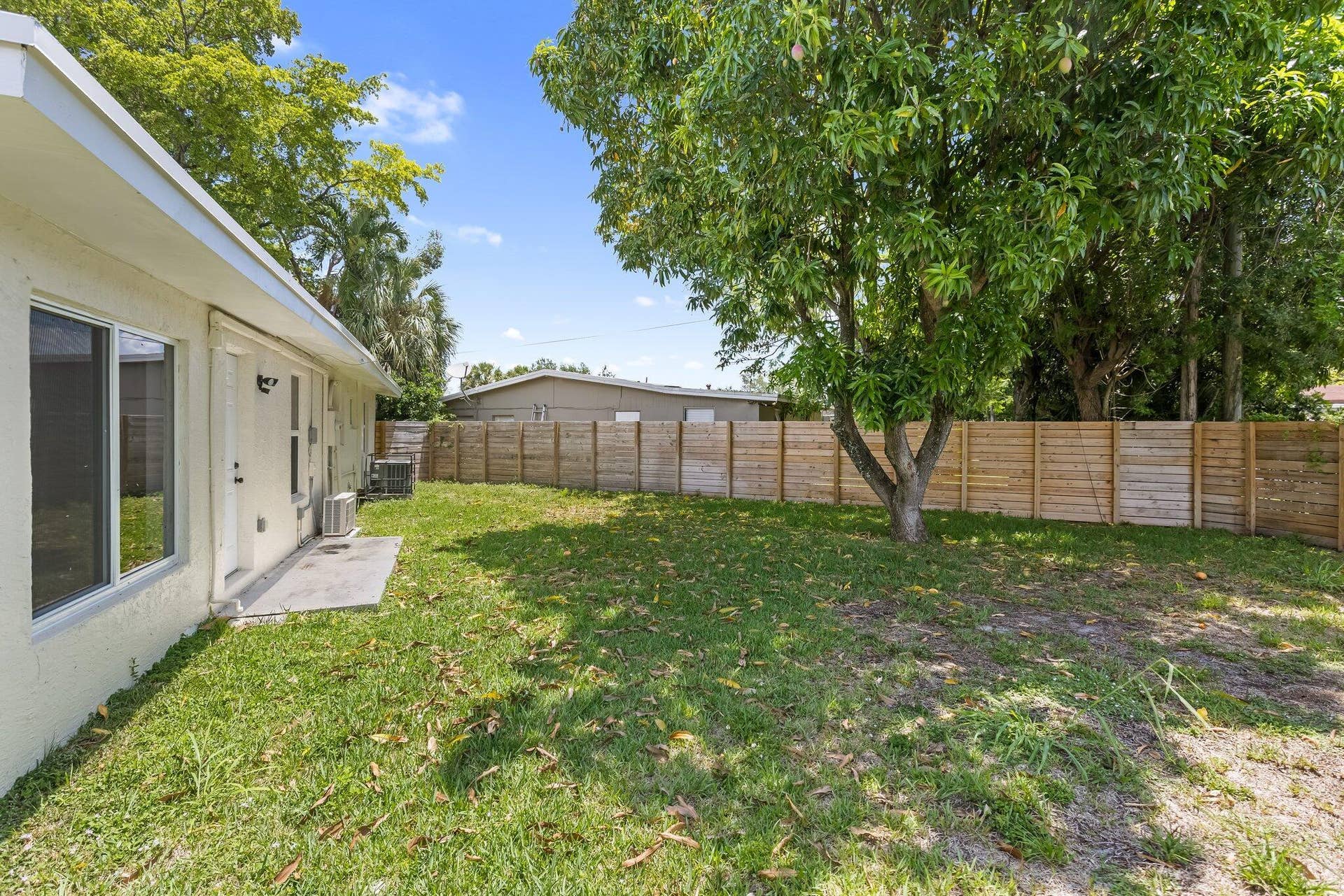 1530 NW 18TH Court, Fort Lauderdale, FL 33311 Backyard