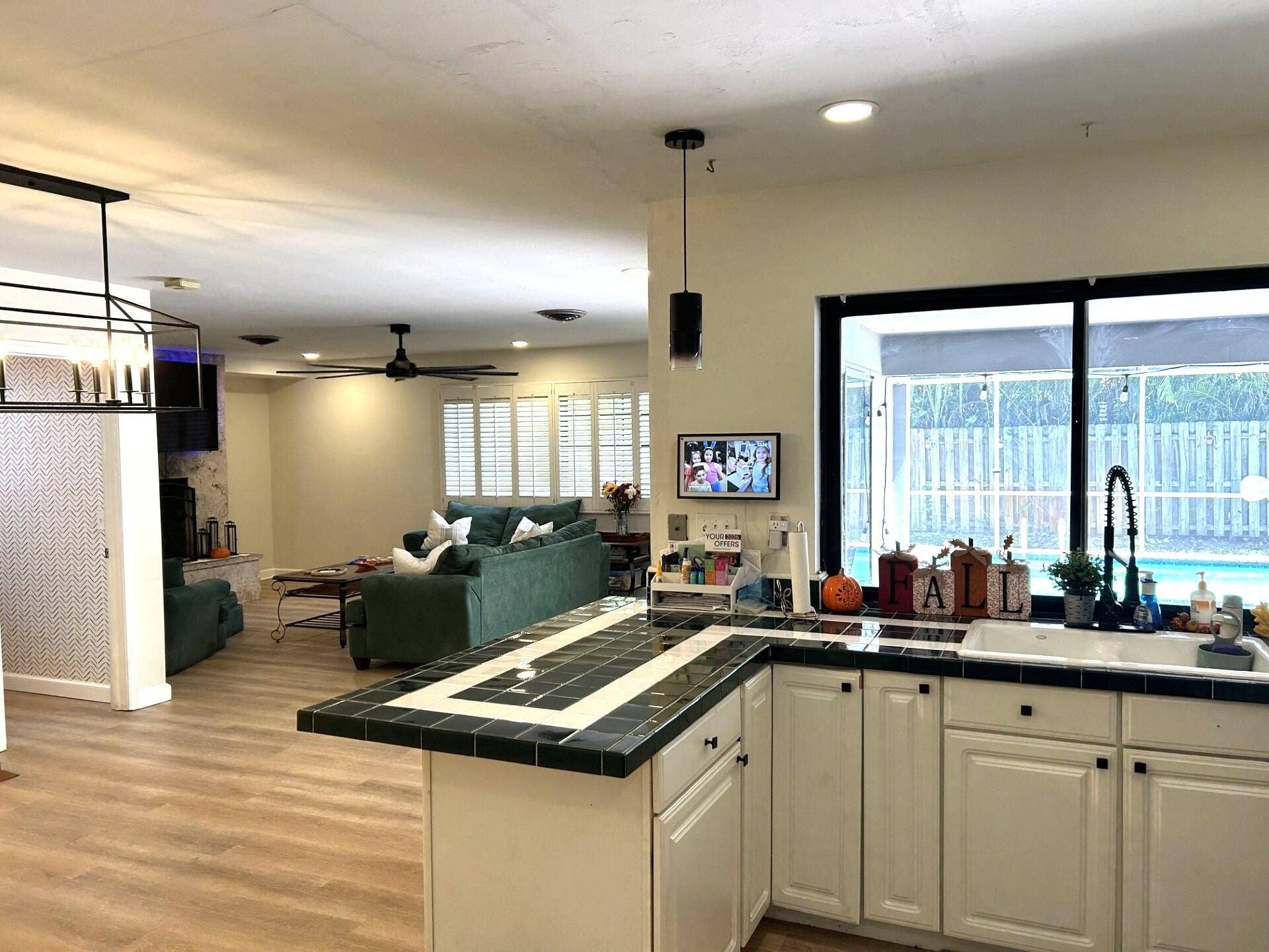 560 S LAKE DASHA Drive, Plantation, FL 33324 560 NEW kit fam