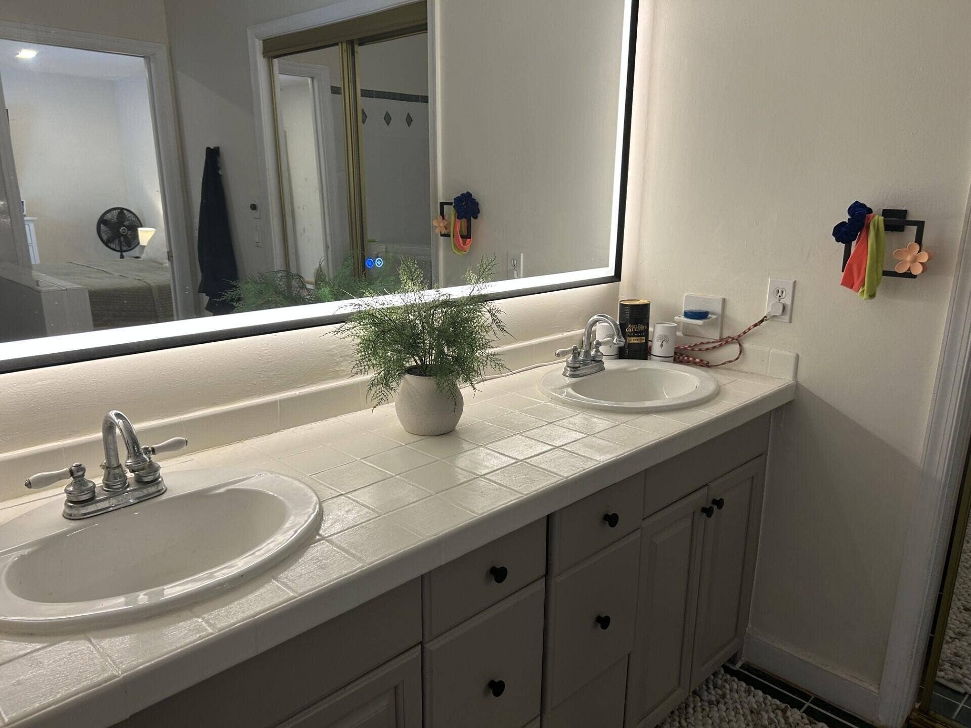 560 S LAKE DASHA Drive, Plantation, FL 33324 560 NEW master bath 2