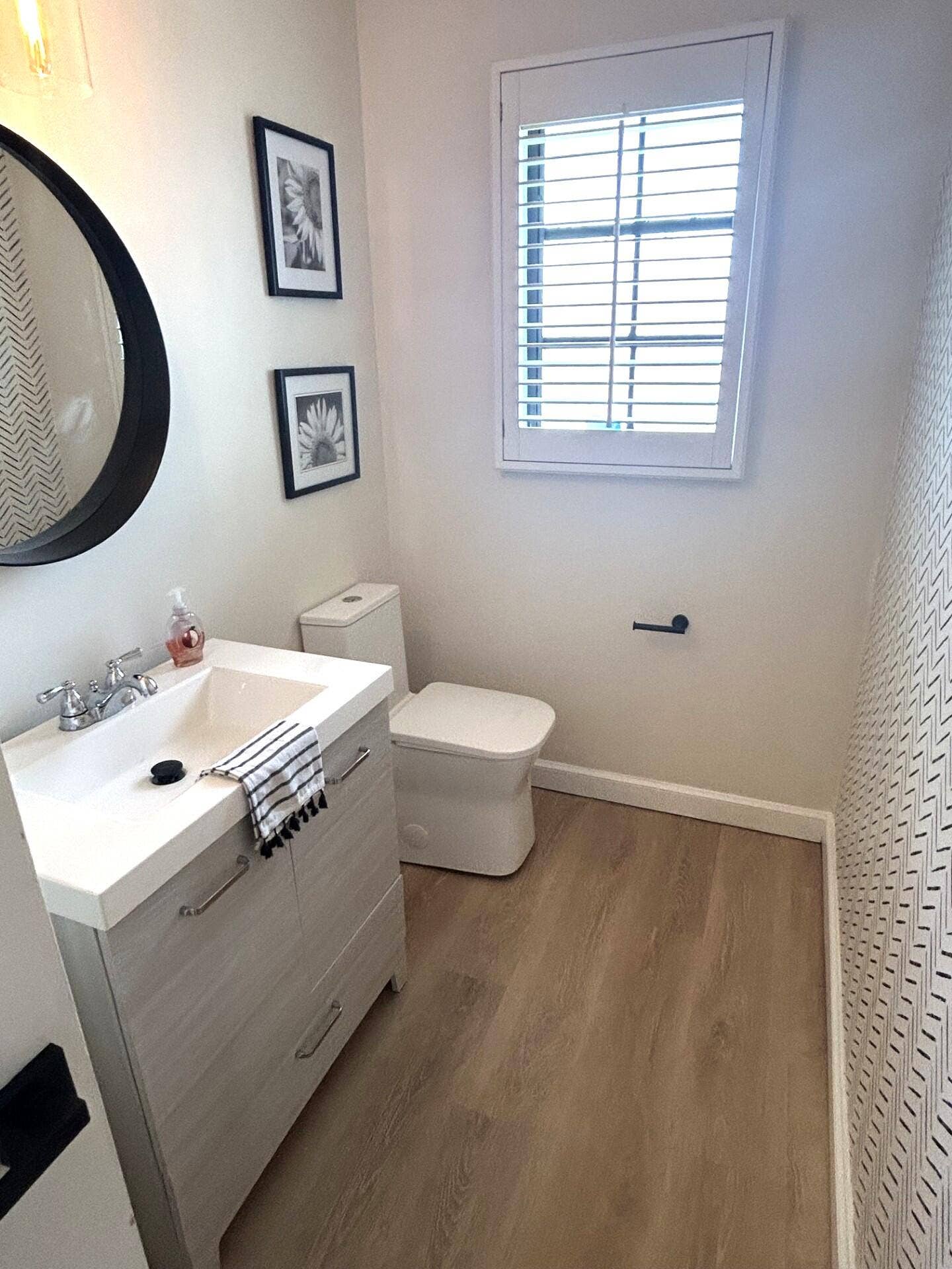560 S LAKE DASHA Drive, Plantation, FL 33324 560 NEW half bath