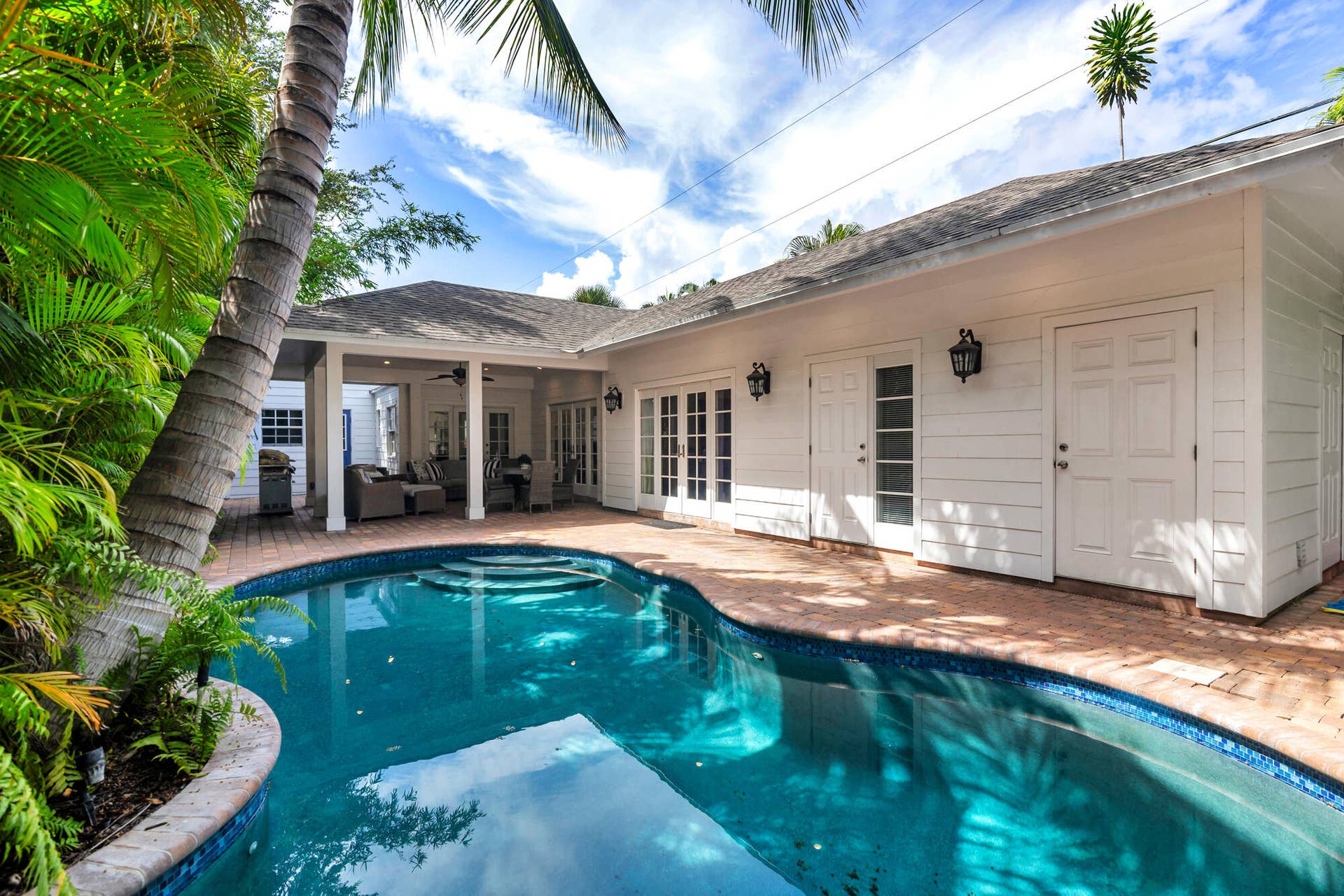 609 PALM Street, West Palm Beach, FL 33401 low-25