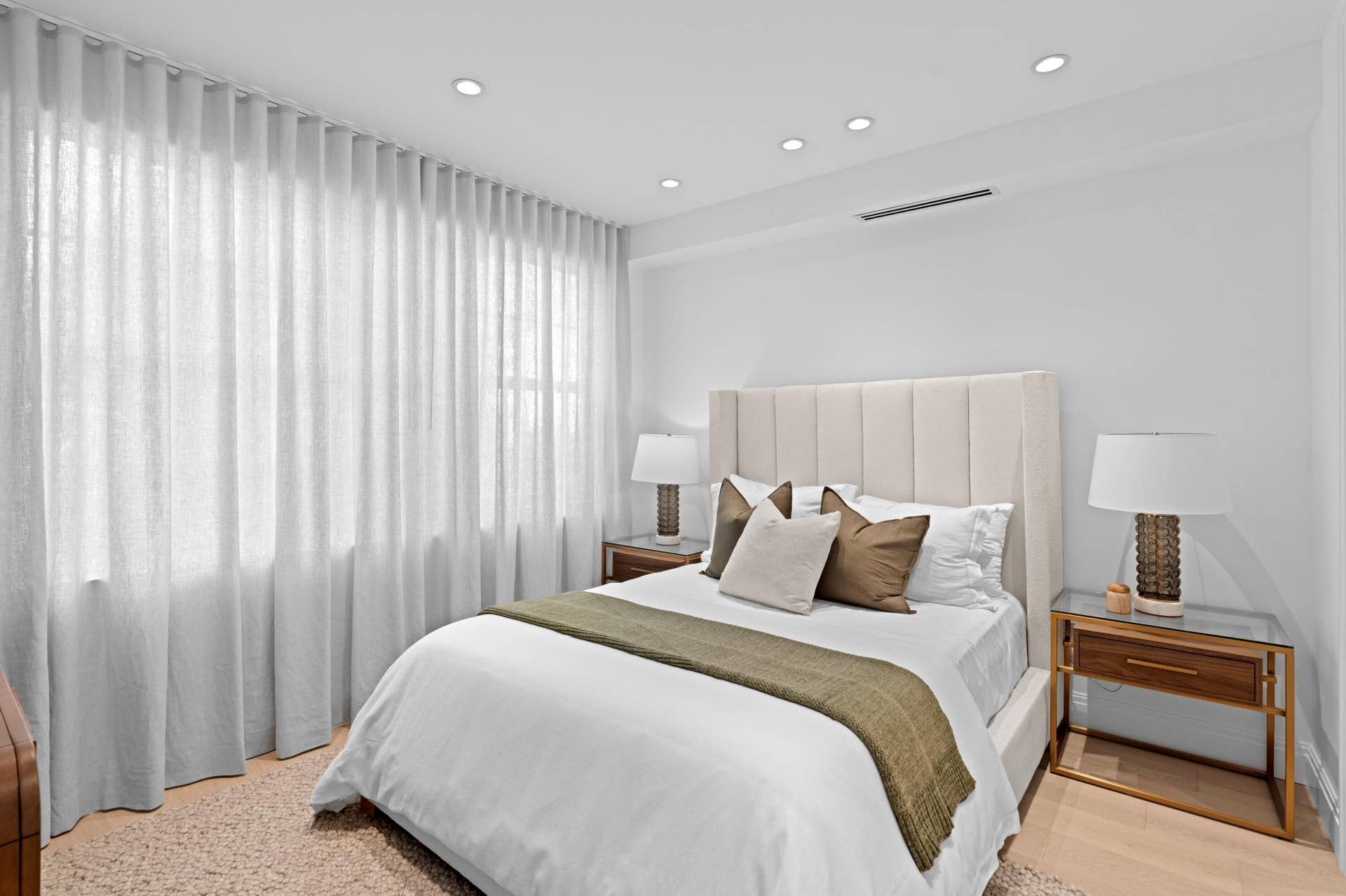 25 - Guest Bedroom 3