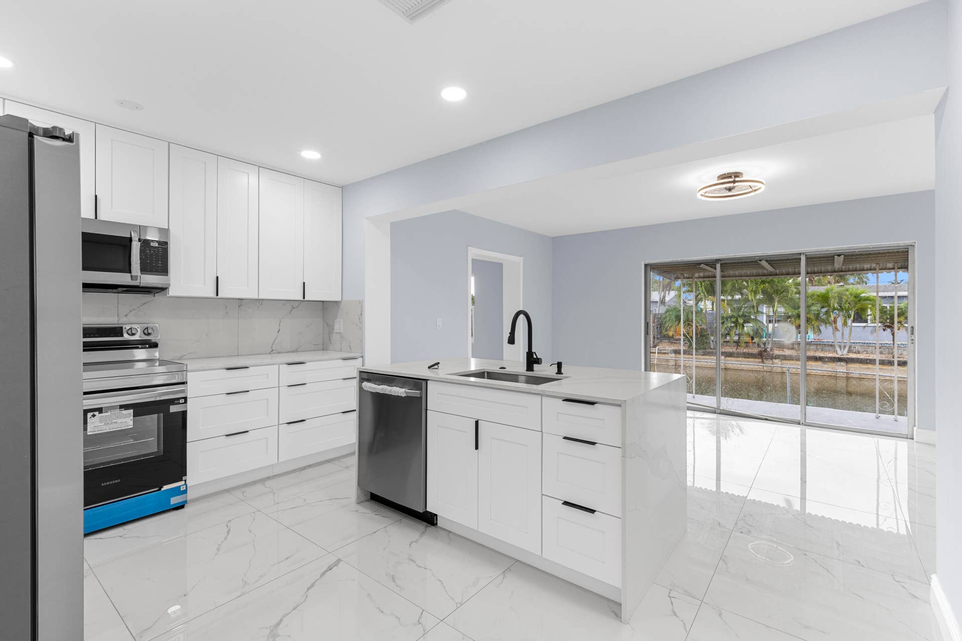 1772 NW 38th Street, Oakland Park, FL 33309 R6II5544