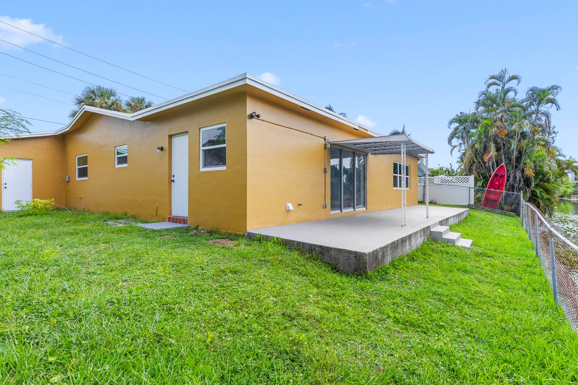 1772 NW 38th Street, Oakland Park, FL 33309 R6II5505