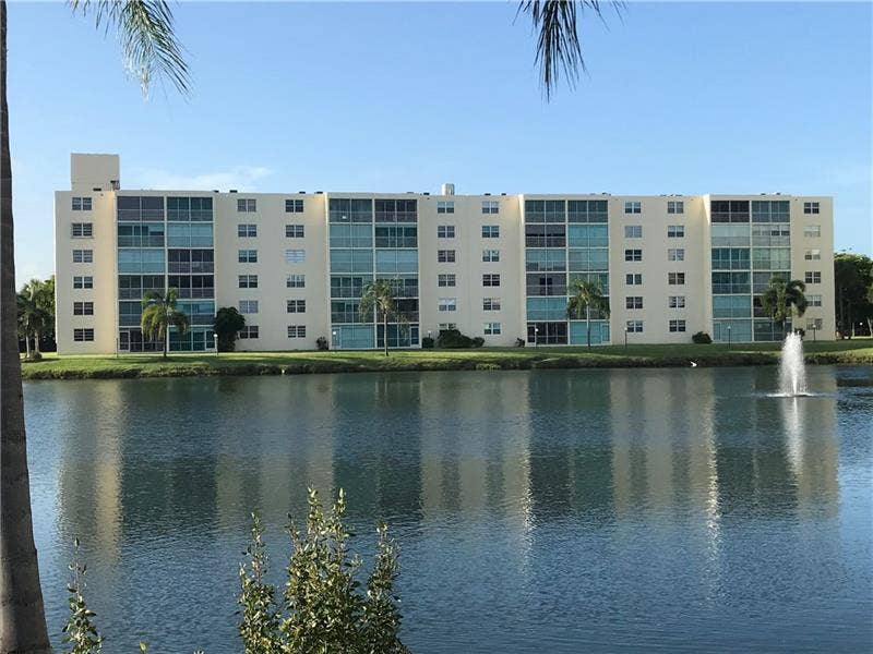 Property photo for 206 SE 10TH Street, #201, Dania Beach, FL