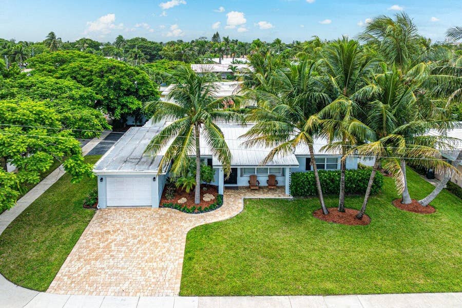 Property photo for 401 NE 24th Street, Boca Raton, FL