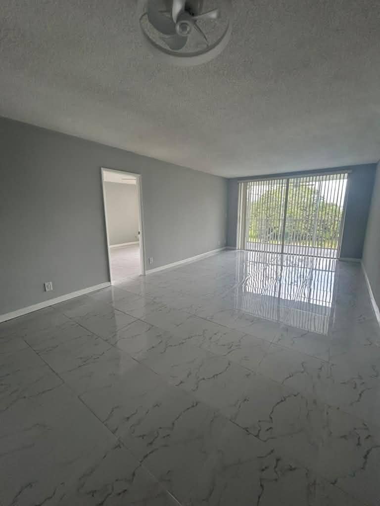 2661 S COURSE Drive, #306, Pompano Beach, FL 33069 LIVING AREA @