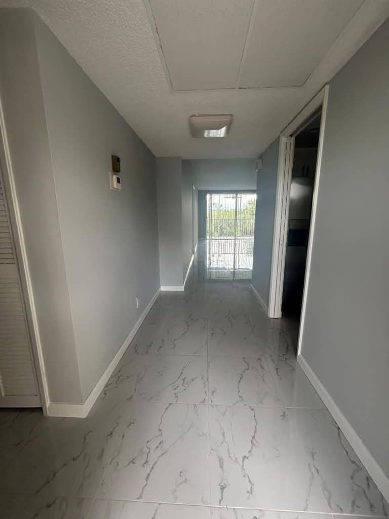 2661 S COURSE Drive, #306, Pompano Beach, FL 33069 ENTRANCE