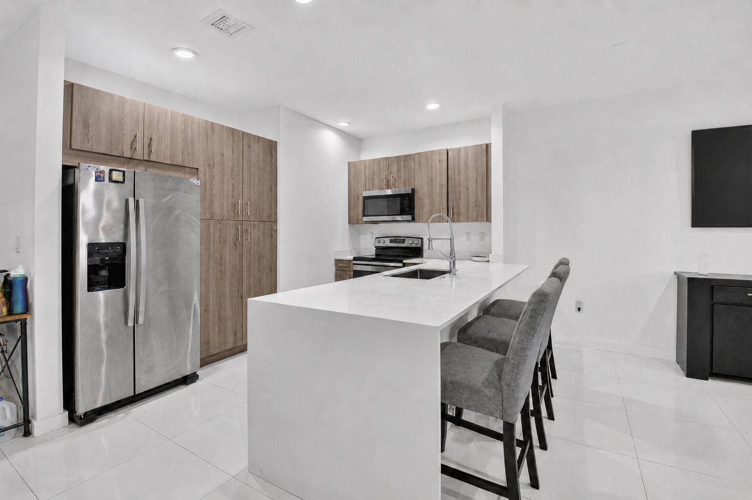 1030 CRYSTAL Way, #103, Delray Beach, FL 33444 kitchen