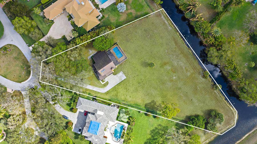 Property photo for 8090 Native Dancer Road E, Palm Beach Gardens, FL