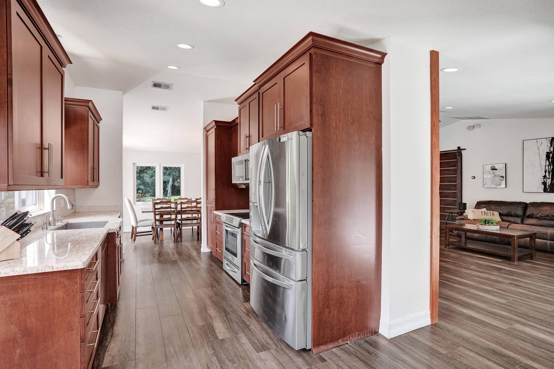 6146 NW 66TH Avenue, Parkland, FL 33067 Kitchen