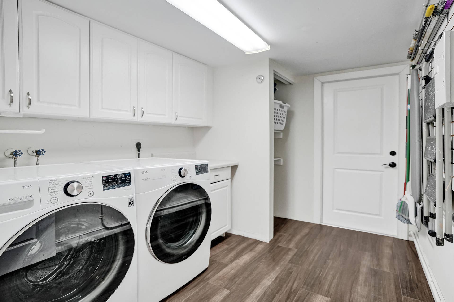 6146 NW 66TH Avenue, Parkland, FL 33067 Laundry room