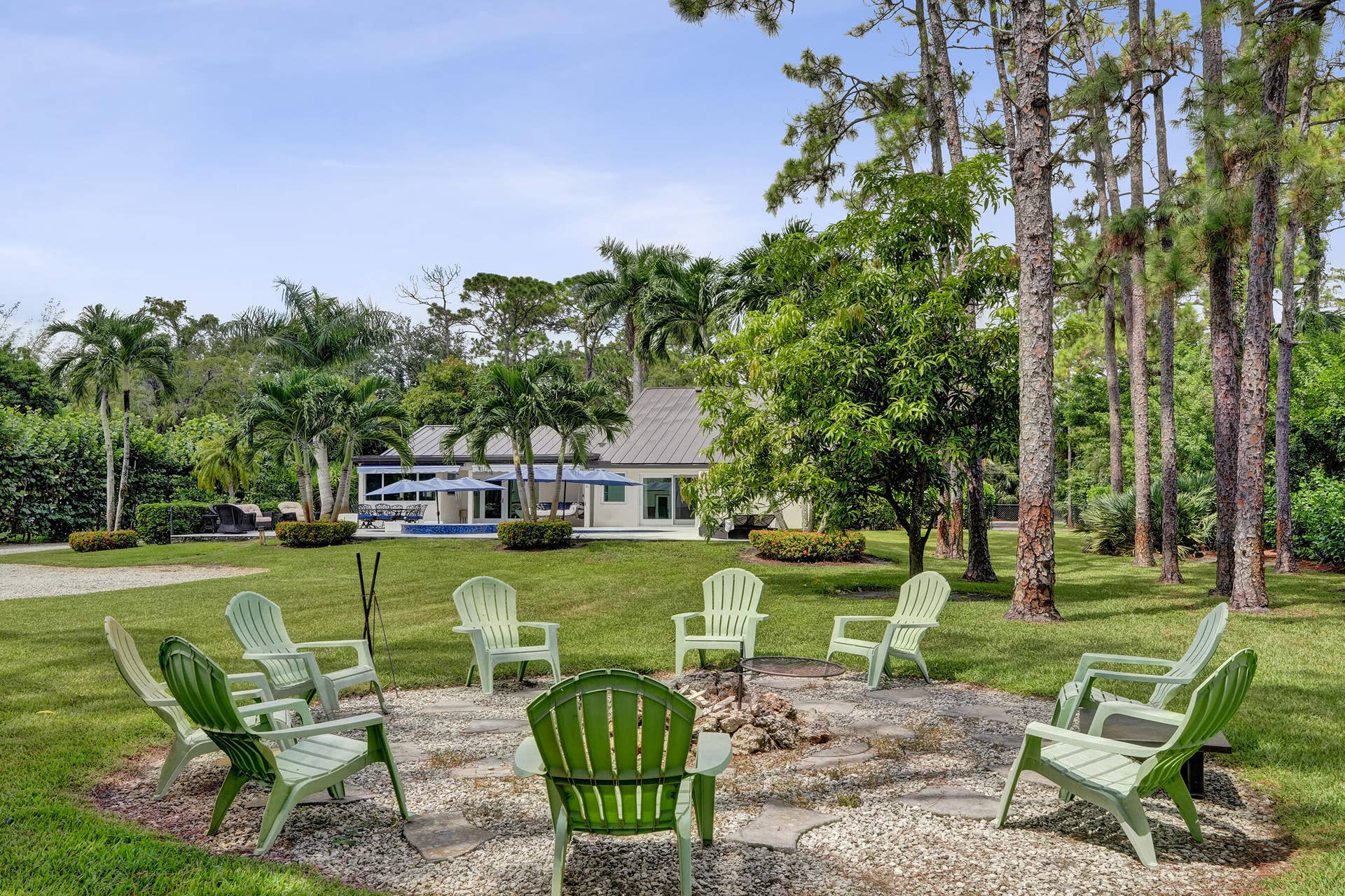 6146 NW 66TH Avenue, Parkland, FL 33067 Expansive yard with lush landscaping