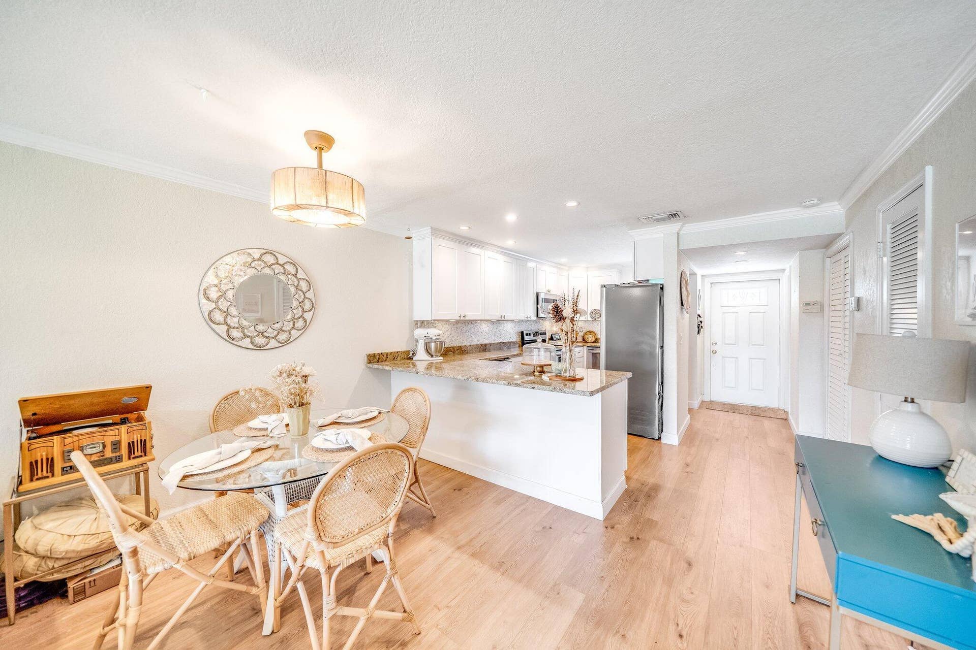 49-web-or-mls-JOY09246
