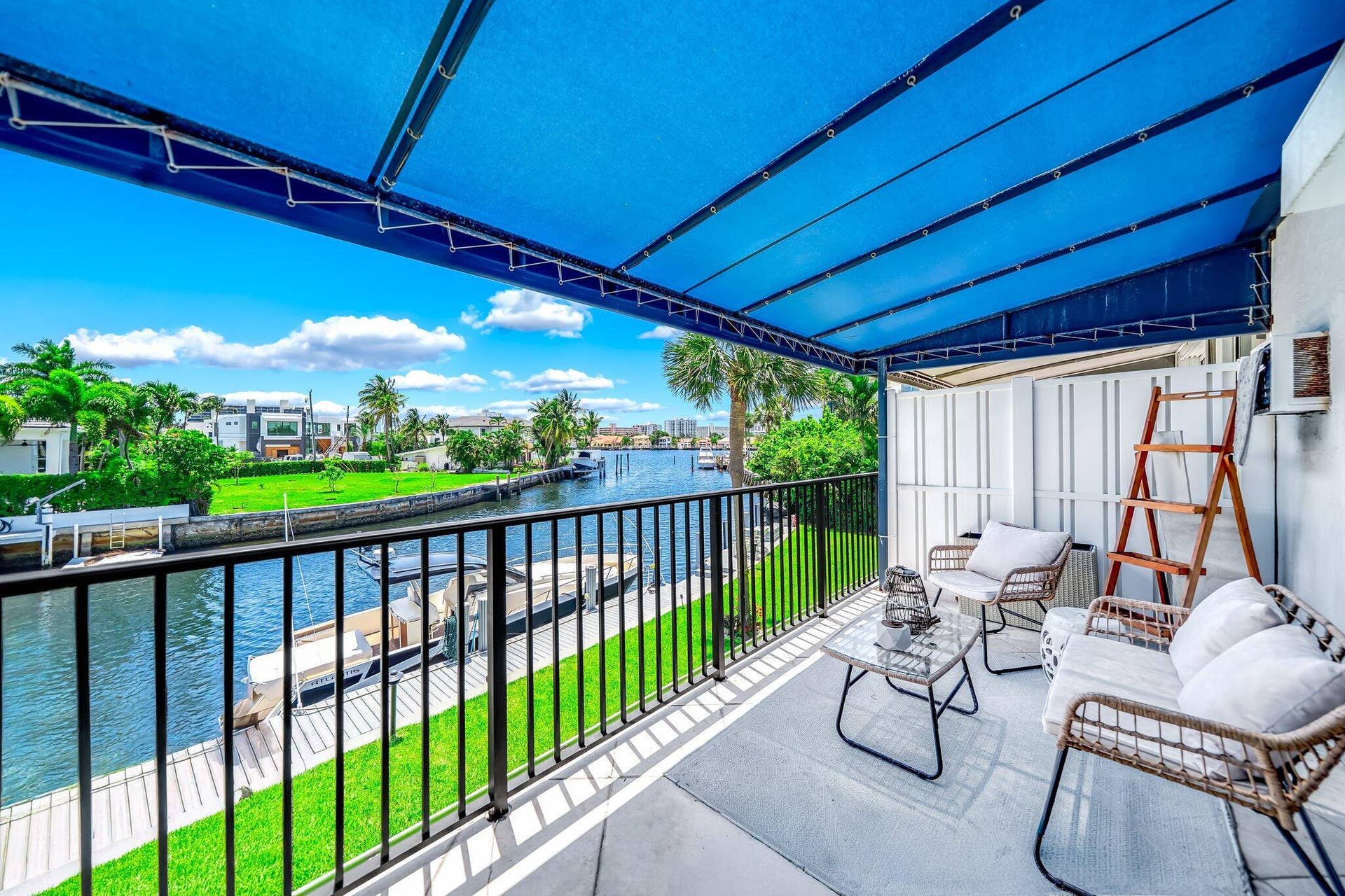 37-web-or-mls-JOY09150