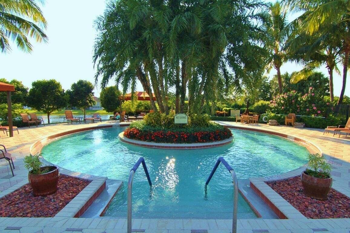 6600 Capistrano Beach Trail, Delray Beach, FL 33446 Fabulous Resistance Pool