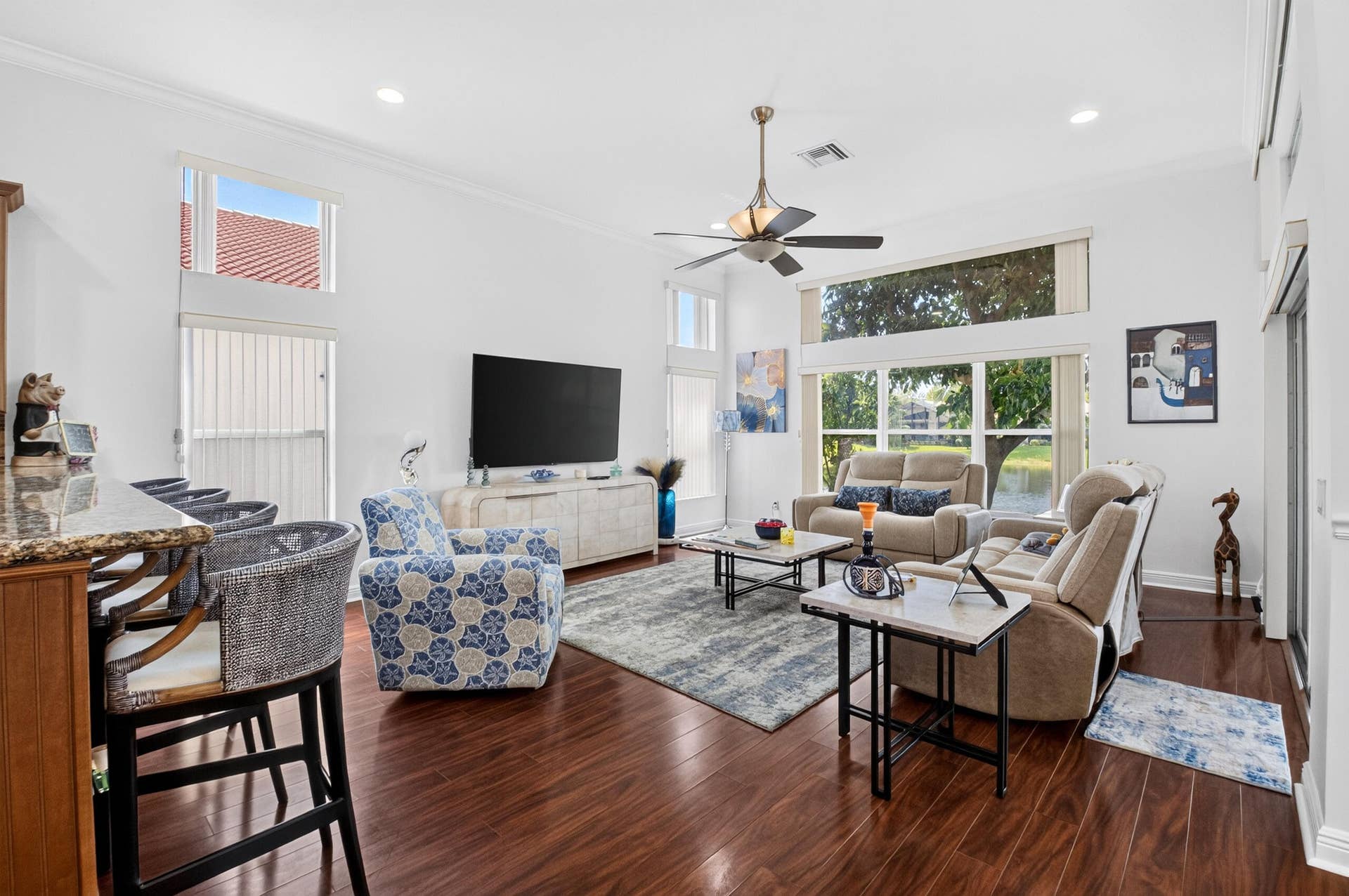6600 Capistrano Beach Trail, Delray Beach, FL 33446 Crisp White Walls provide a fresh sophisticated backdrop