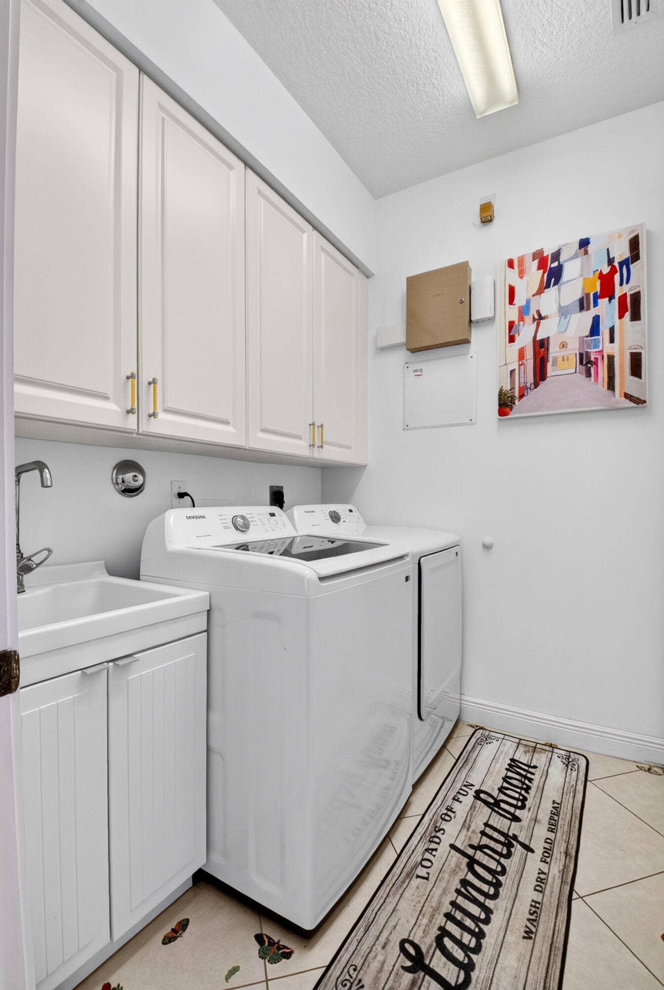 6600 Capistrano Beach Trail, Delray Beach, FL 33446 Bright attractive space that makes everyday tasks feel effortless.