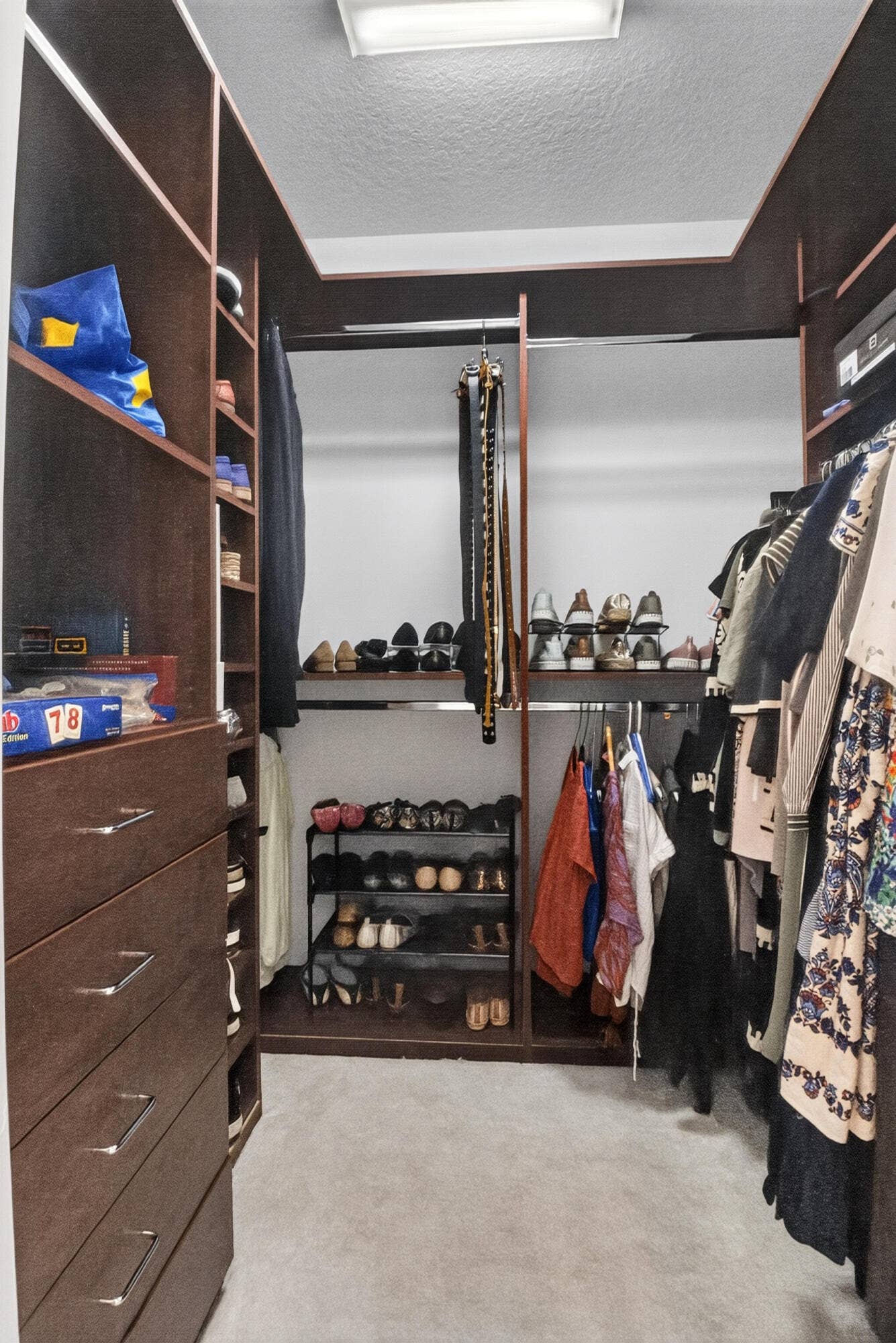 6600 Capistrano Beach Trail, Delray Beach, FL 33446 The organized closet keeps all your clothes beautifully organized & easily accessible.
