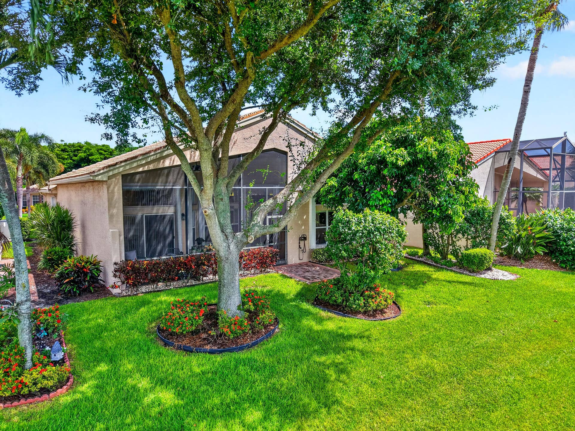 6600 Capistrano Beach Trail, Delray Beach, FL 33446 Lush Landscaping