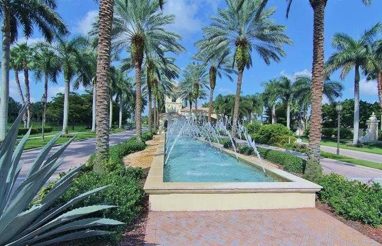 6600 Capistrano Beach Trail, Delray Beach, FL 33446 Lovely Man Gated Entrance