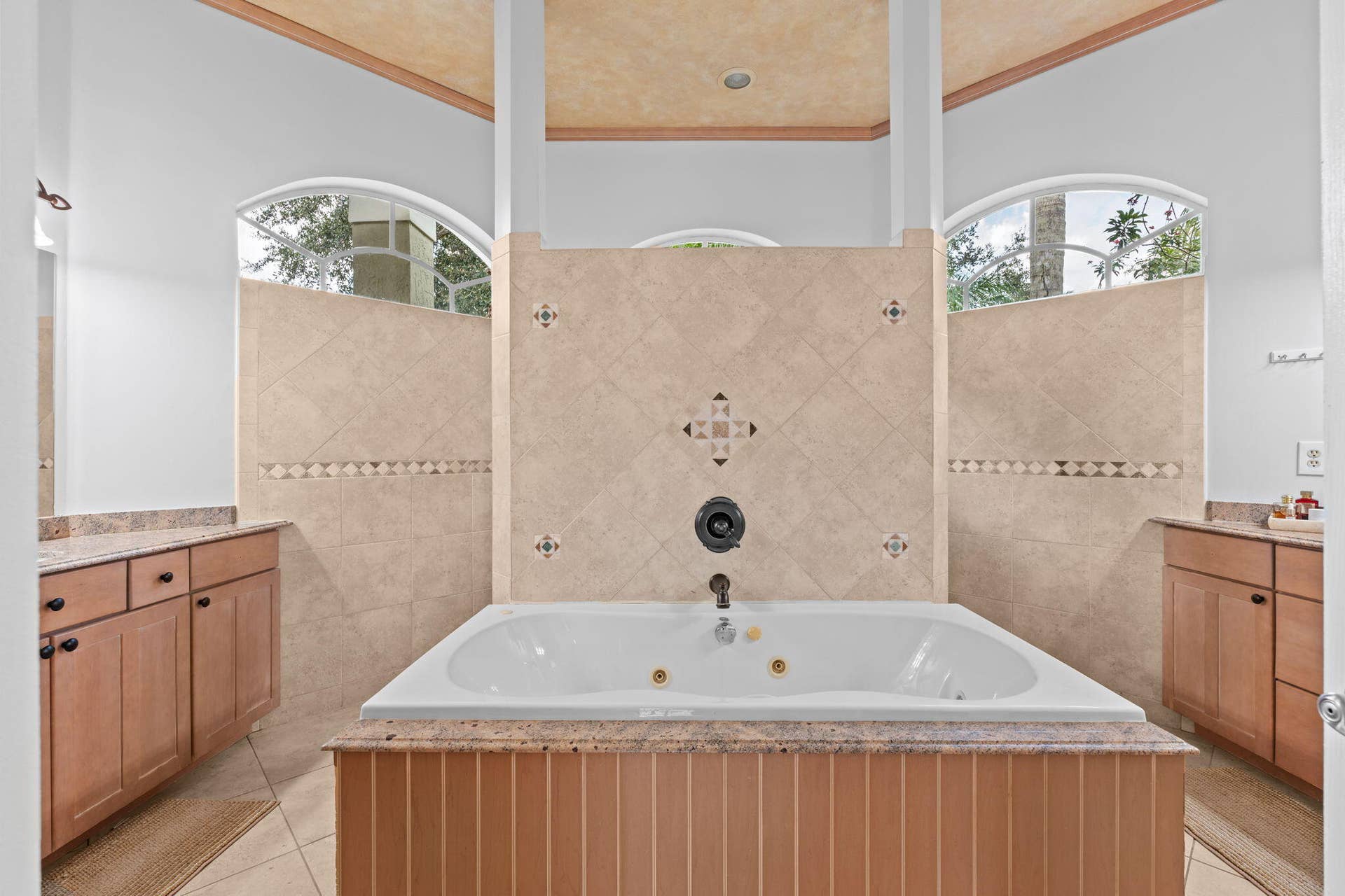 26-web-or-mls-A7406096