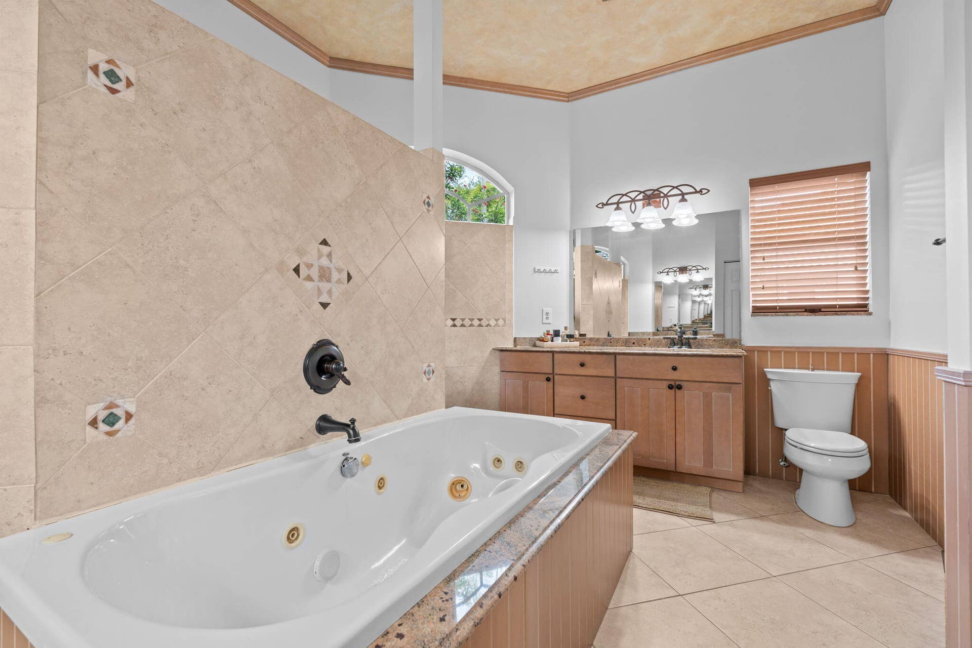 28-web-or-mls-A7406102