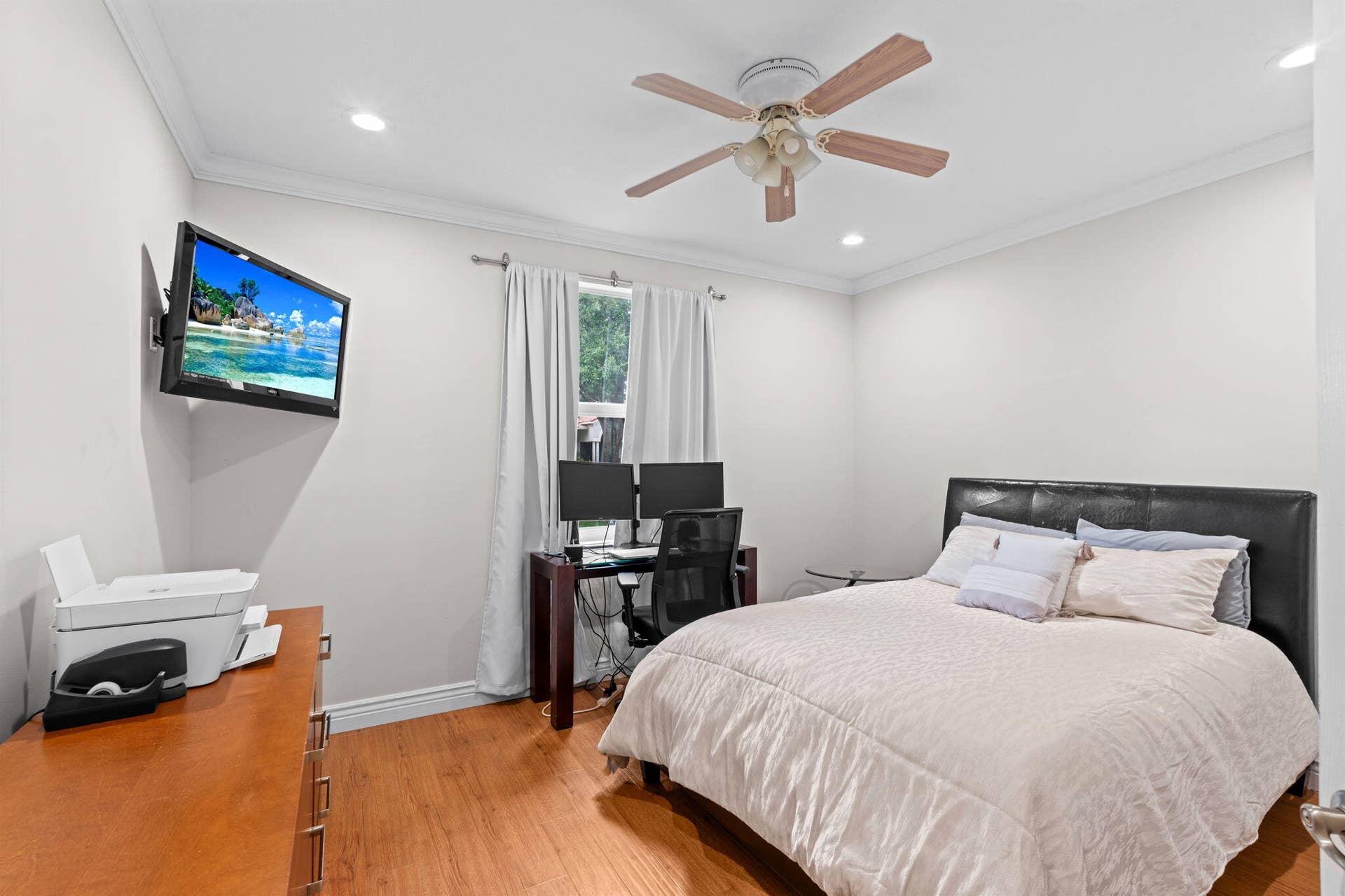 32-web-or-mls-A7406053