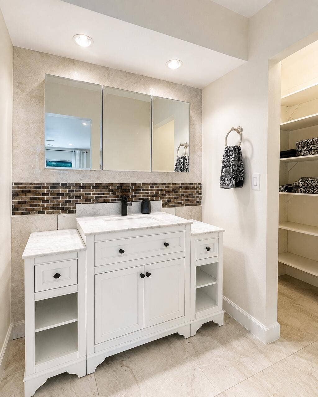 21596 Coronado Avenue, Boca Raton, FL 33433 Primary Bathroom