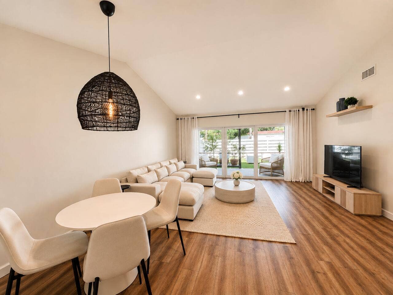 21596 Coronado Avenue, Boca Raton, FL 33433 Dining to Living Room