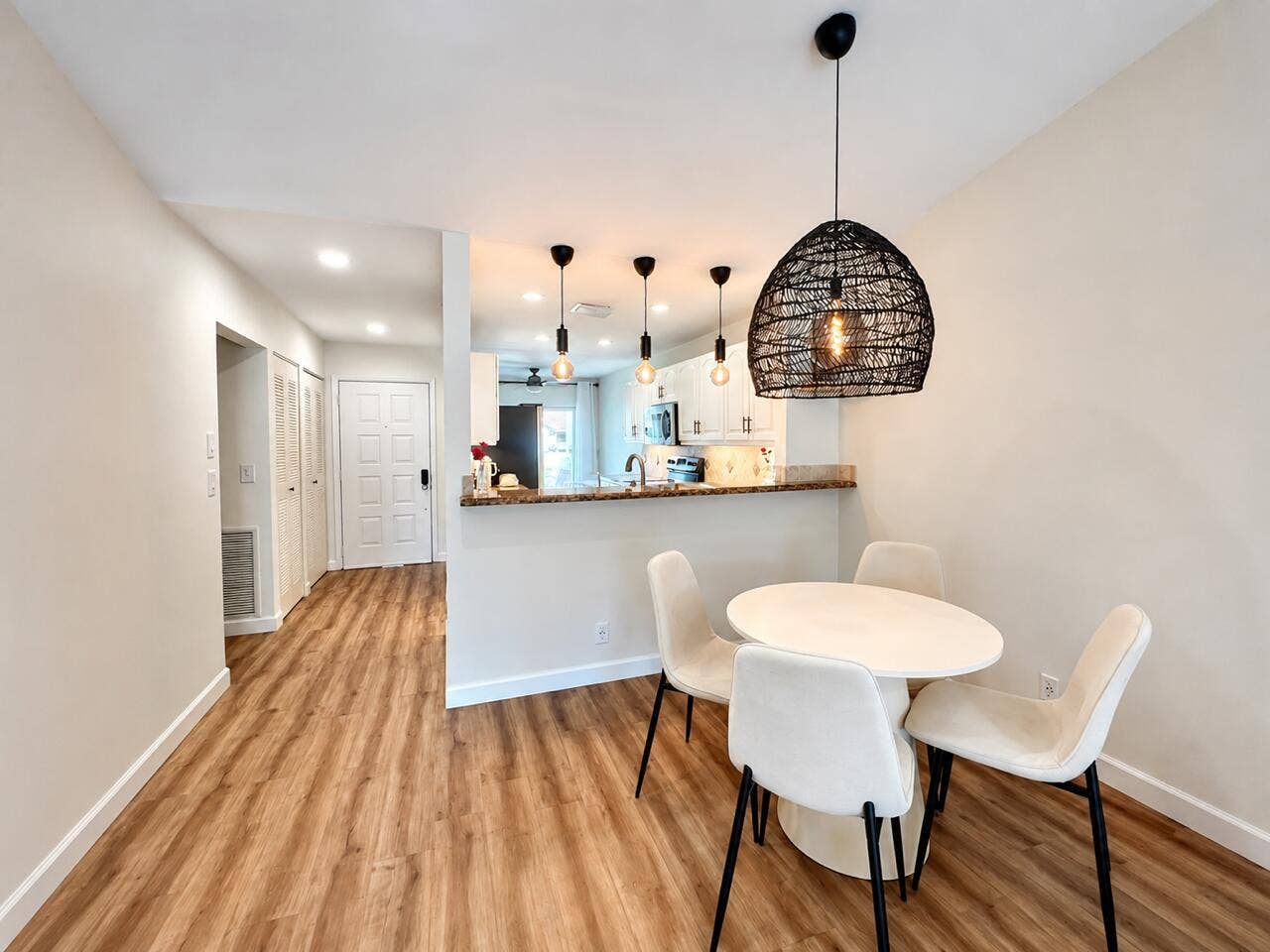 21596 Coronado Avenue, Boca Raton, FL 33433 Dining to Kitchen