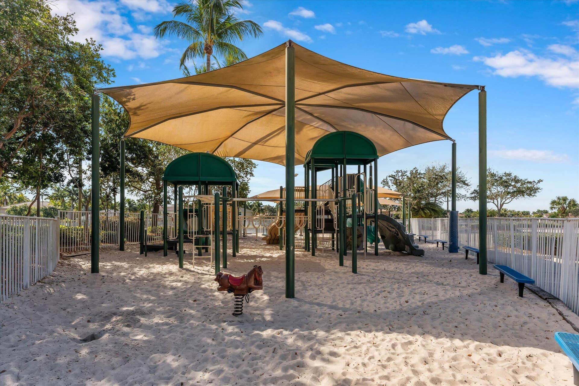 886 SUNFLOWER Circle, Weston, FL 33327 55-55-57-1131 Sunflower Cir Weston-5
