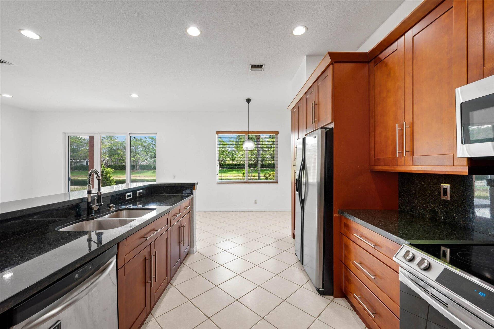 886 SUNFLOWER Circle, Weston, FL 33327 17-17-886 Sunflower Circle, Weston-42