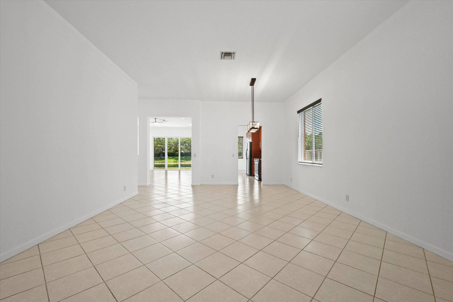 886 SUNFLOWER Circle, Weston, FL 33327 05-05-886 Sunflower Circle, Weston-33