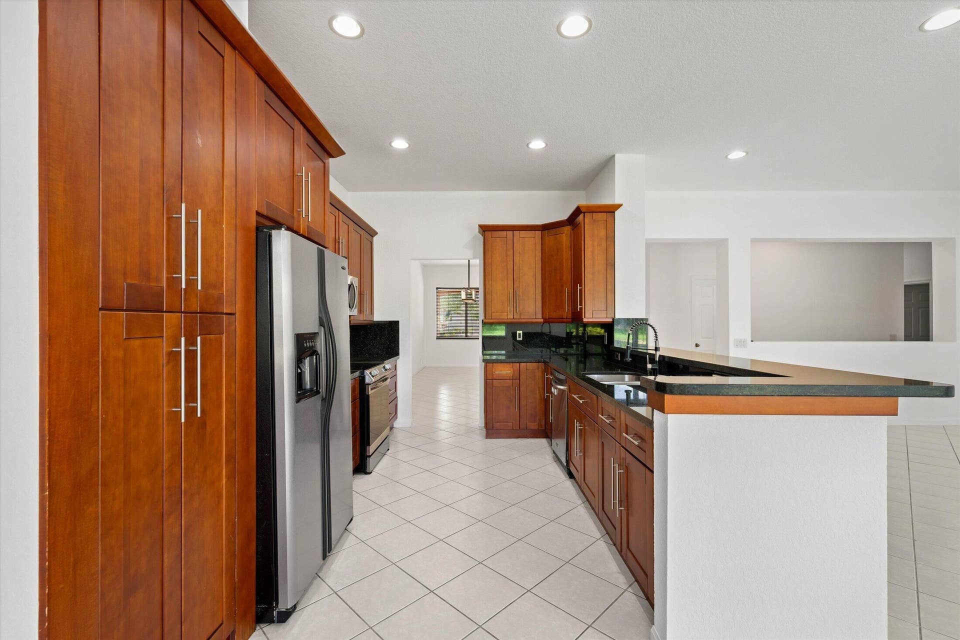 886 SUNFLOWER Circle, Weston, FL 33327 16-16-886 Sunflower Circle, Weston-39