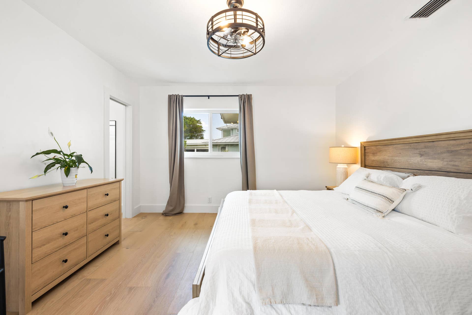 461 Apollo Drive, Juno Beach, FL 33408 Primary Bedroom