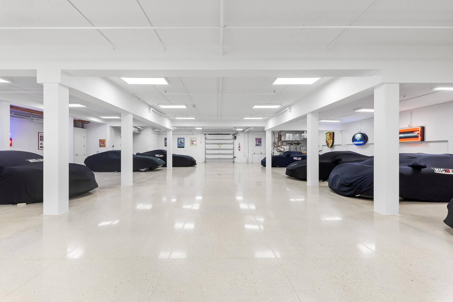 Automobile Showroom