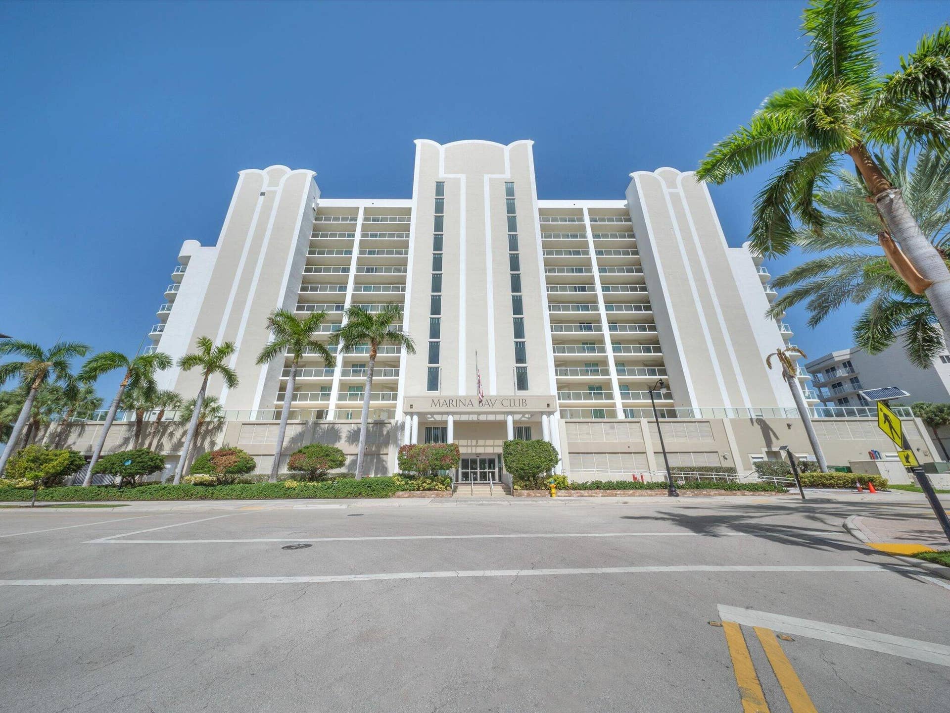18100 N Bay Road, #707, Sunny Isles Beach, FL 33160 05-DSC5184