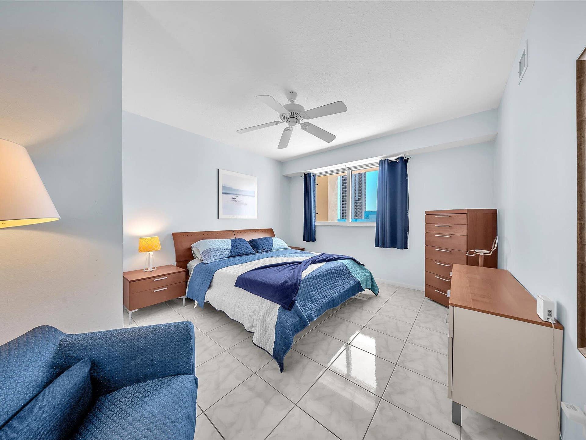 18100 N Bay Road, #707, Sunny Isles Beach, FL 33160 29-DSC5260