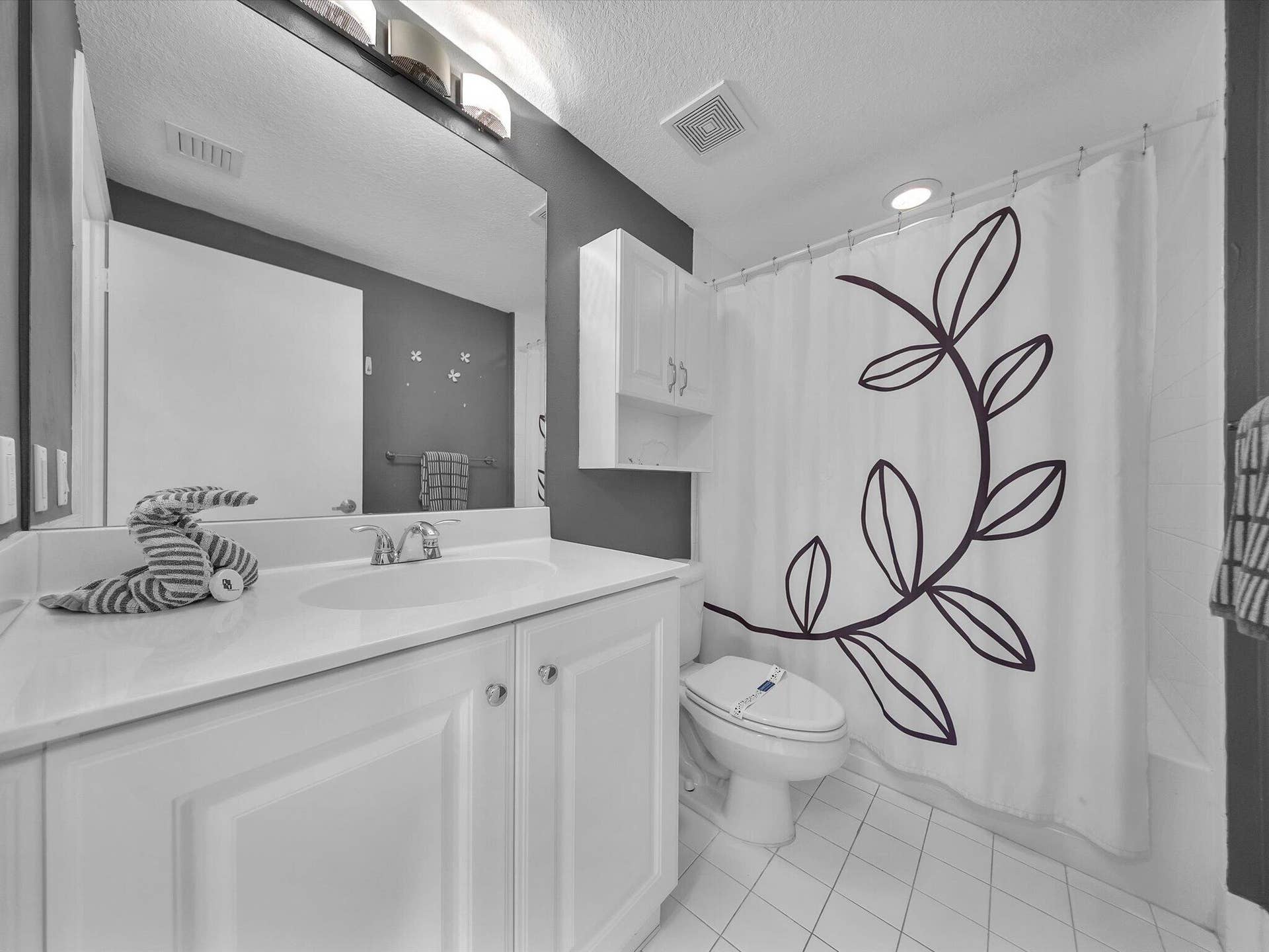 18100 N Bay Road, #707, Sunny Isles Beach, FL 33160 33-DSC5257