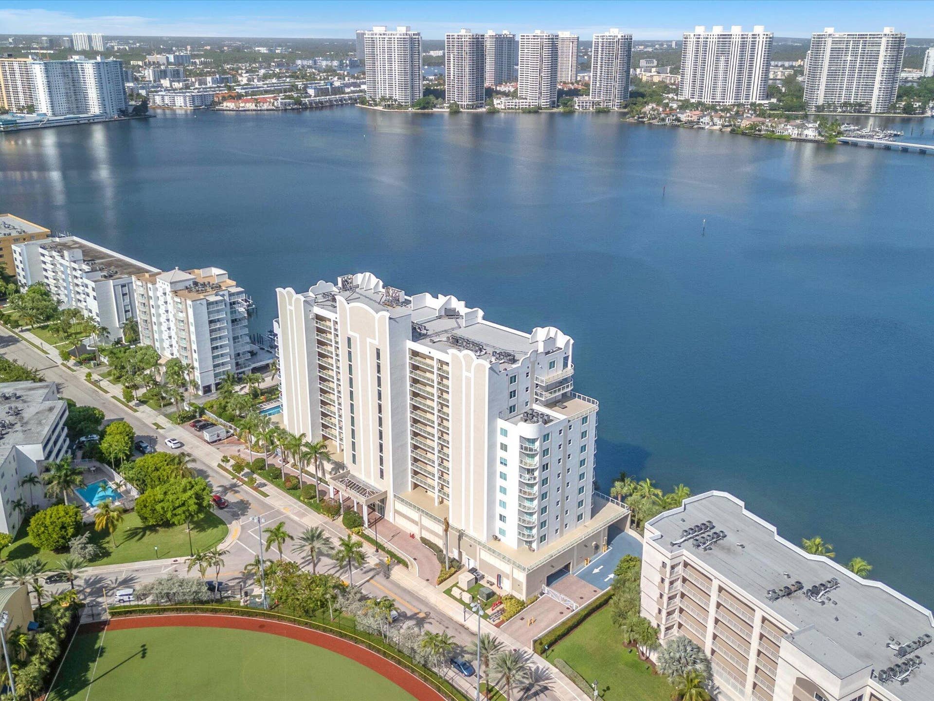 18100 N Bay Road, #707, Sunny Isles Beach, FL 33160 49-DJI_0092