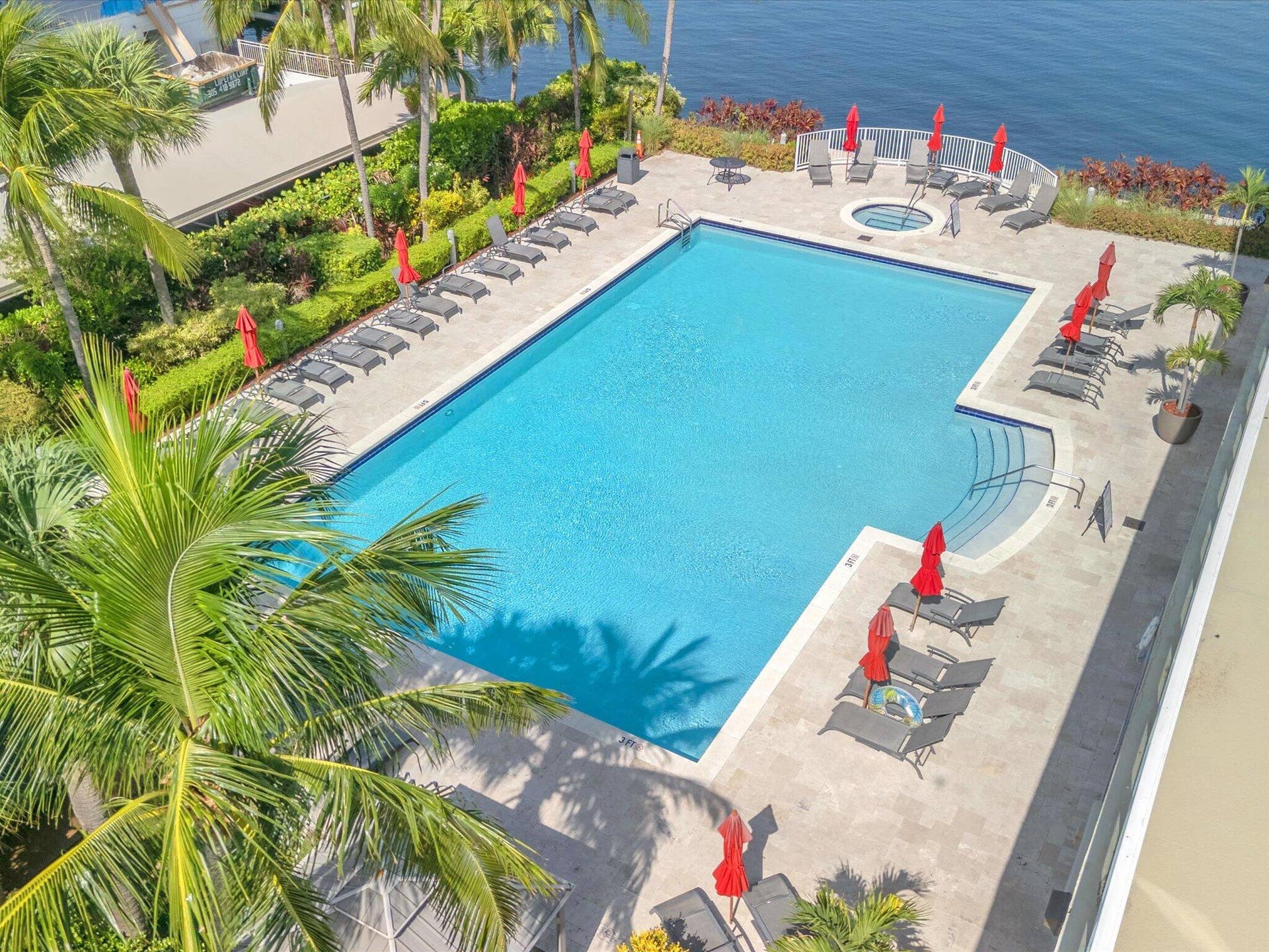 18100 N Bay Road, #707, Sunny Isles Beach, FL 33160 Community pool