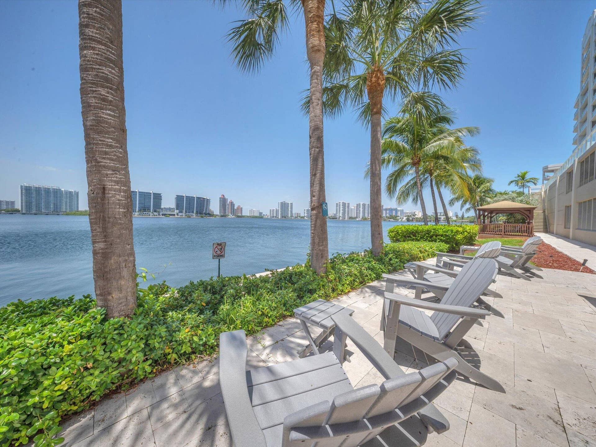 18100 N Bay Road, #707, Sunny Isles Beach, FL 33160 44-DSC5310