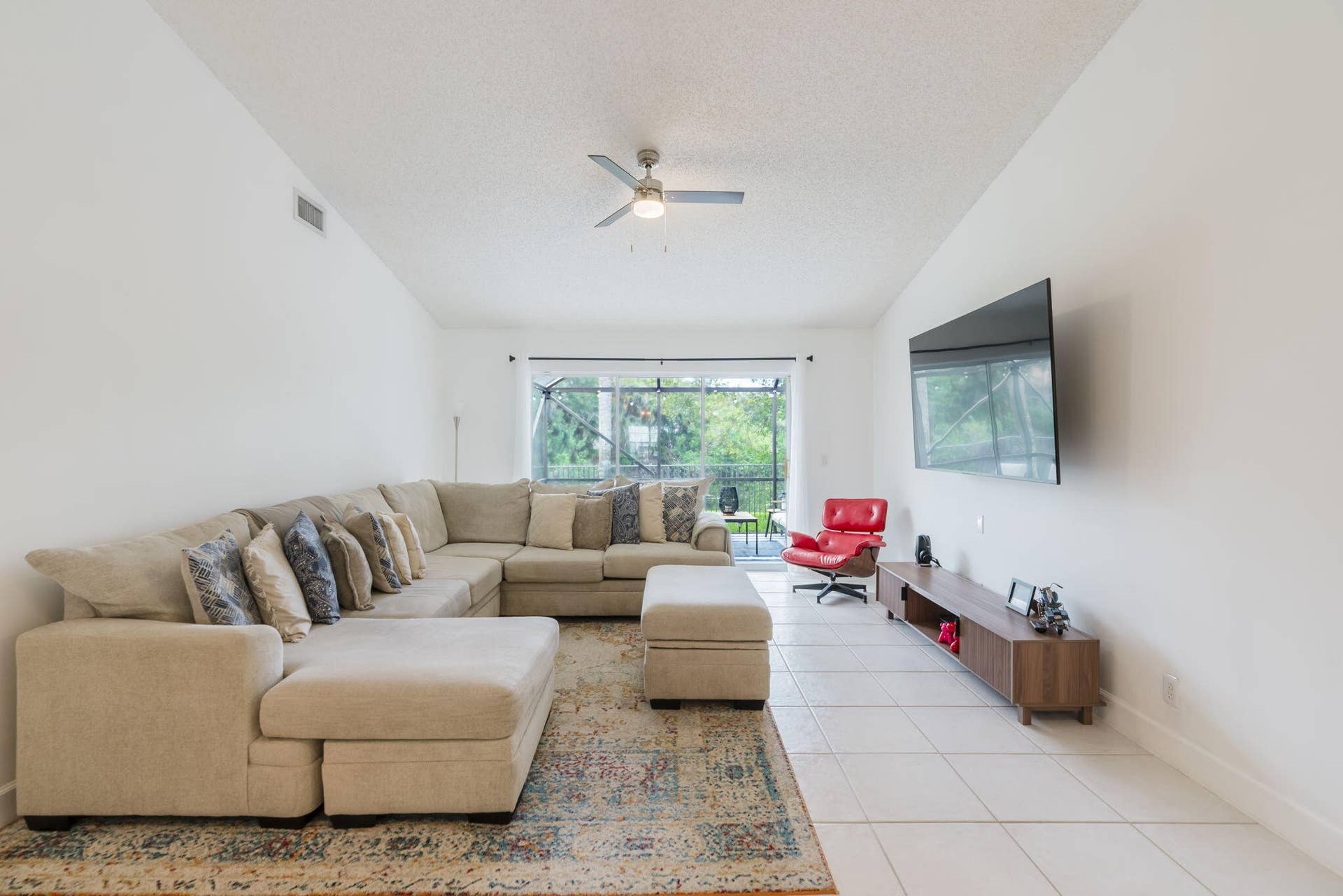 11140 LAKEAIRE Circle, Boca Raton, FL 33498 18-web-or-mls-iPixx_01_14