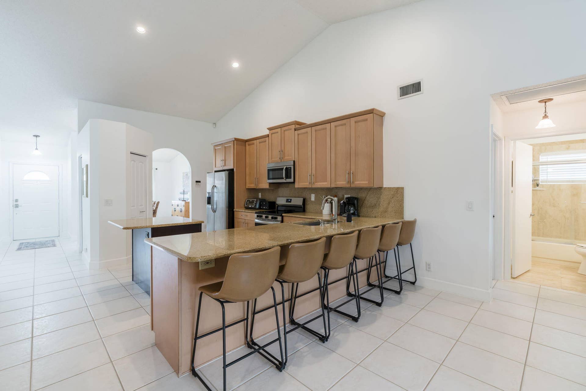 11140 LAKEAIRE Circle, Boca Raton, FL 33498 12-web-or-mls-iPixx_01_8