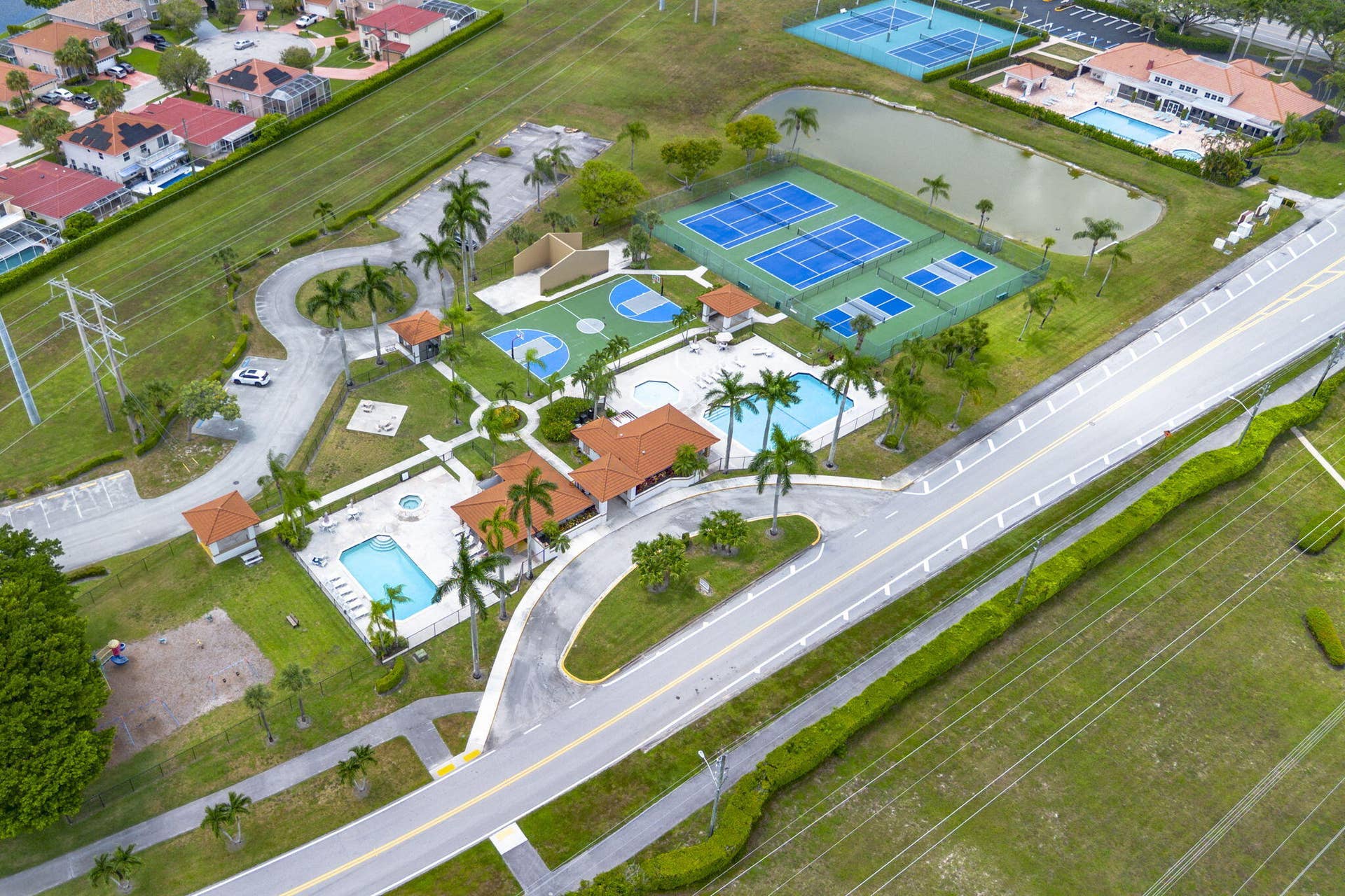 11140 LAKEAIRE Circle, Boca Raton, FL 33498 40-web-or-mls-iPixx_10_10