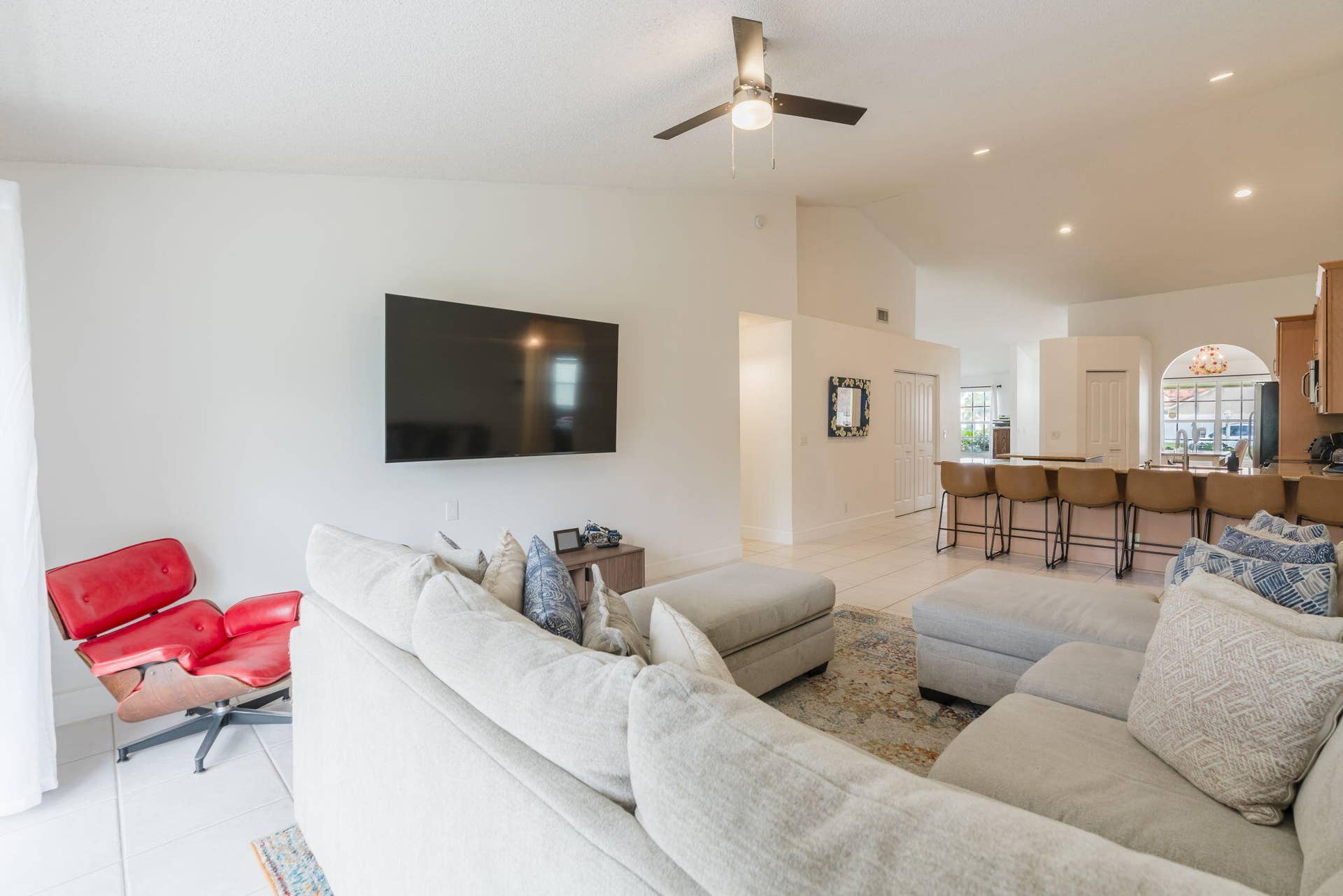 11140 LAKEAIRE Circle, Boca Raton, FL 33498 16-web-or-mls-iPixx_01_12