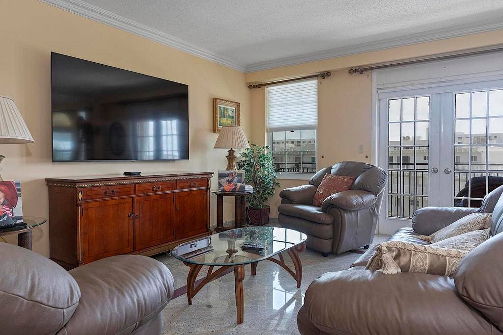 3475 S Ocean Boulevard, #4010, Palm Beach, FL 33480 3745 S. Ocean Boulevard, Palm Beach - un