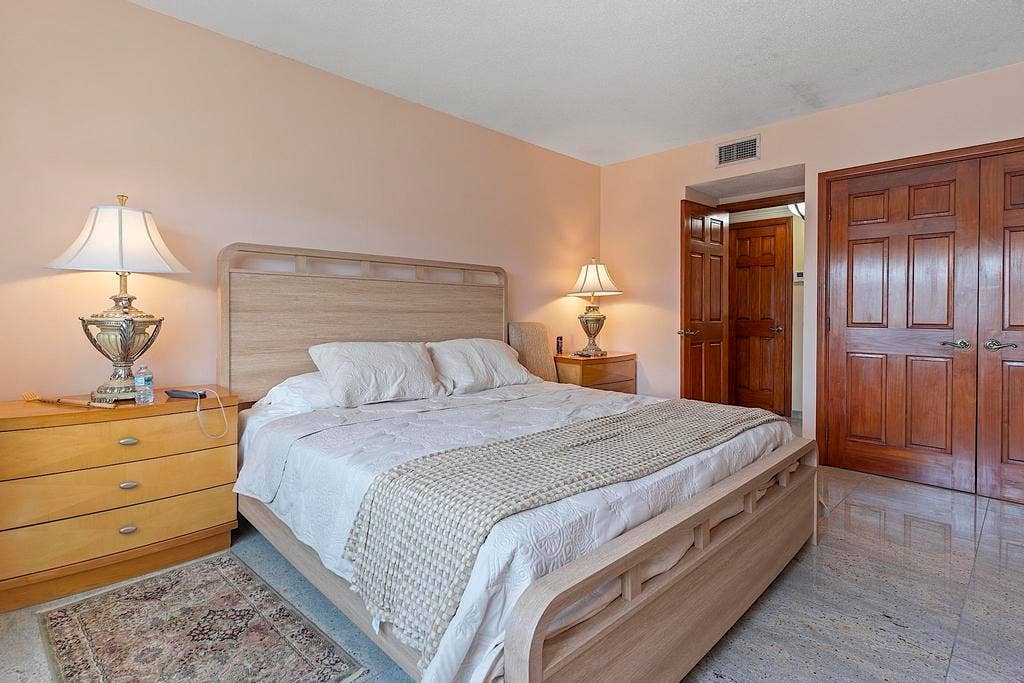 3475 S Ocean Boulevard, #4010, Palm Beach, FL 33480 3745 S. Ocean Boulevard, Palm Beach - un