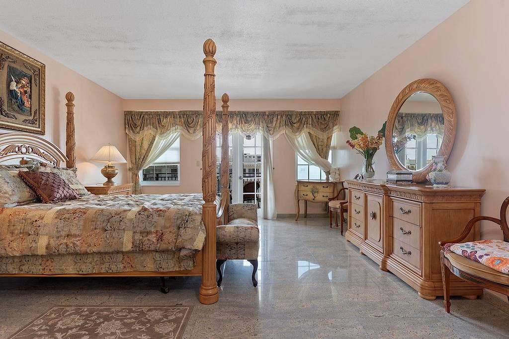 3475 S Ocean Boulevard, #4010, Palm Beach, FL 33480 3745 S. Ocean Boulevard, Palm Beach - un